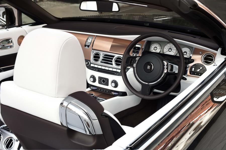 Интерьер Rolls-Royce Dawn Mayfair 2017 года  (фото 6 из 8)